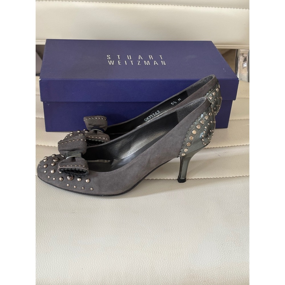 Stuart Weitzman Starstudded Charcoal Suede Bow Studded Pumps GW35563 Grey 5.5 M